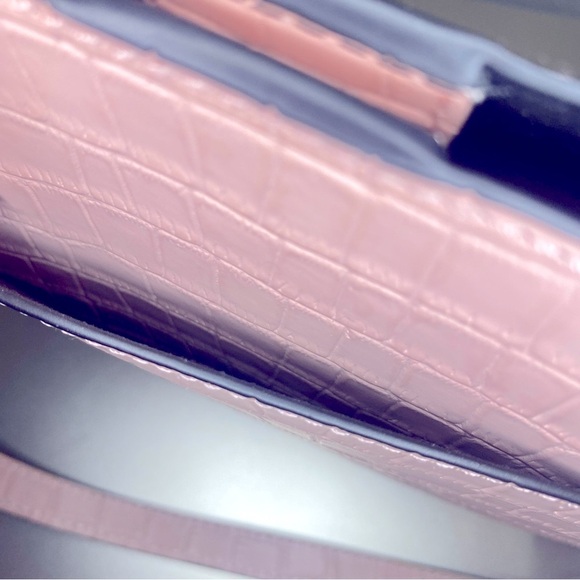 NWT Oryany Focus Mini Croc-Embossed Leather Crossbody Bag in Vintage Pink - Picture 5 of 16